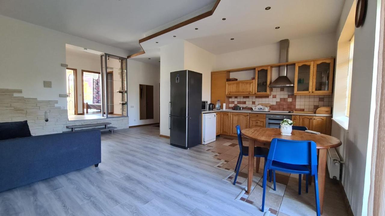 Spacious Condo 5 Min To Jurmala Beach 外观 照片